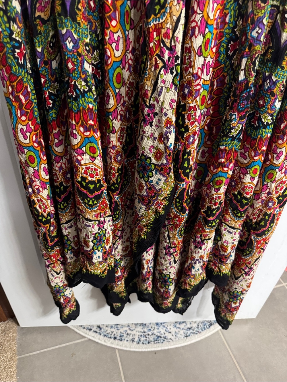 Bila Multicolor Paisley Sleeveless Maxi Dress - Black, Red, Green - Picture 3 of 4